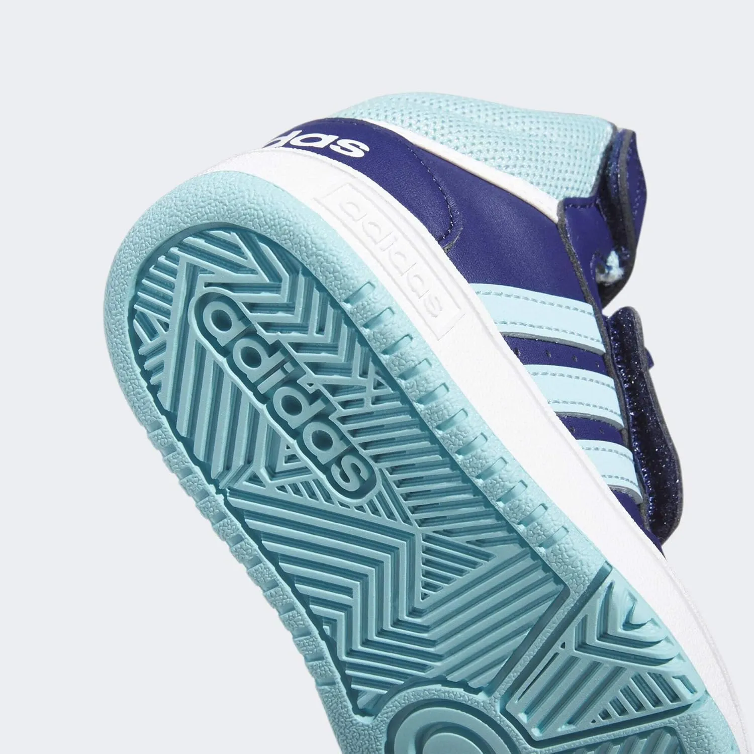 adidas Men's Sneaker