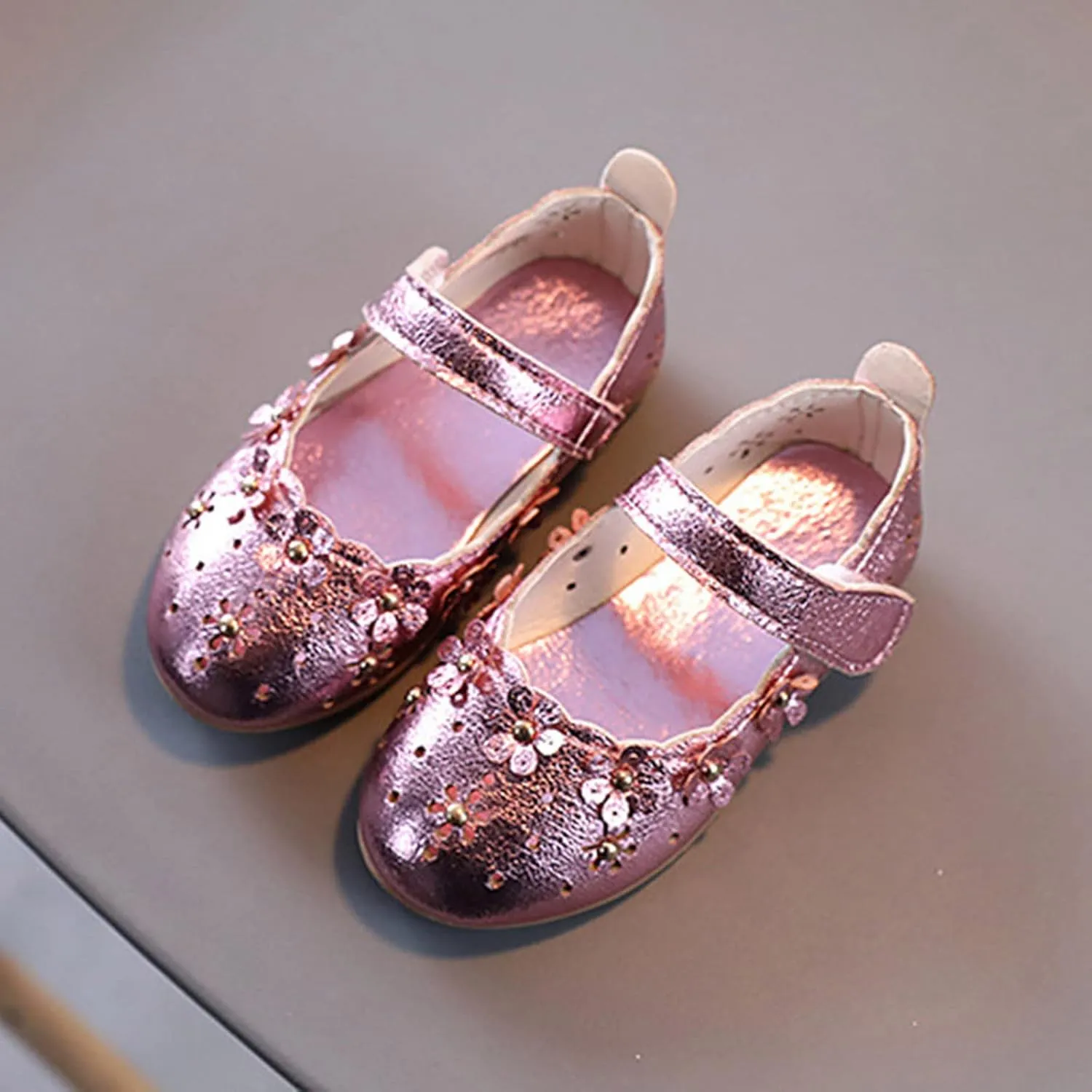 Children Low Heel Foot Warmer Girls Sandal Shoes Flower Shoes Hollow Flower Shoes Soft Sole Princess Sandals