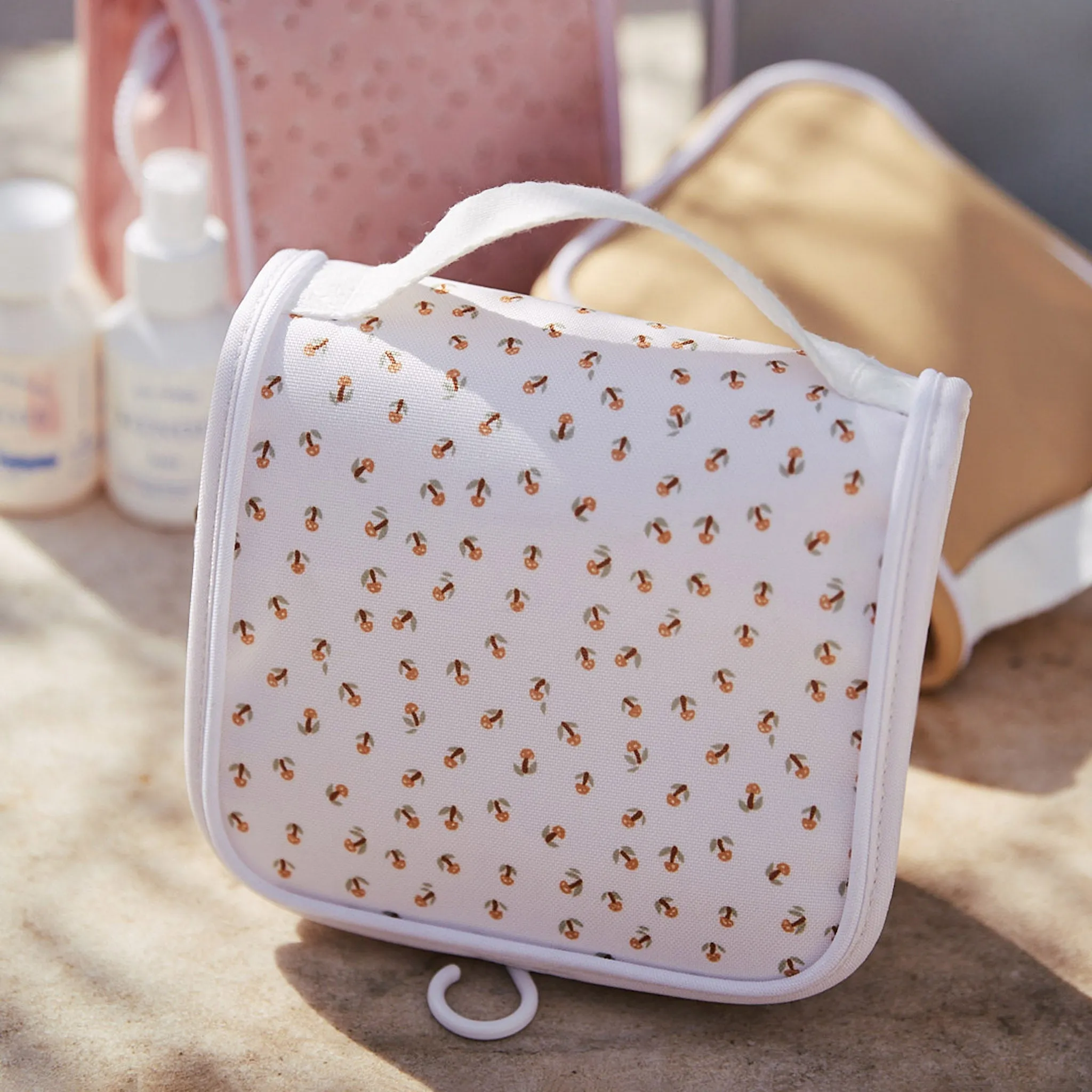 Olli Ella See-ya Wash Bag - Leafed Mushroom