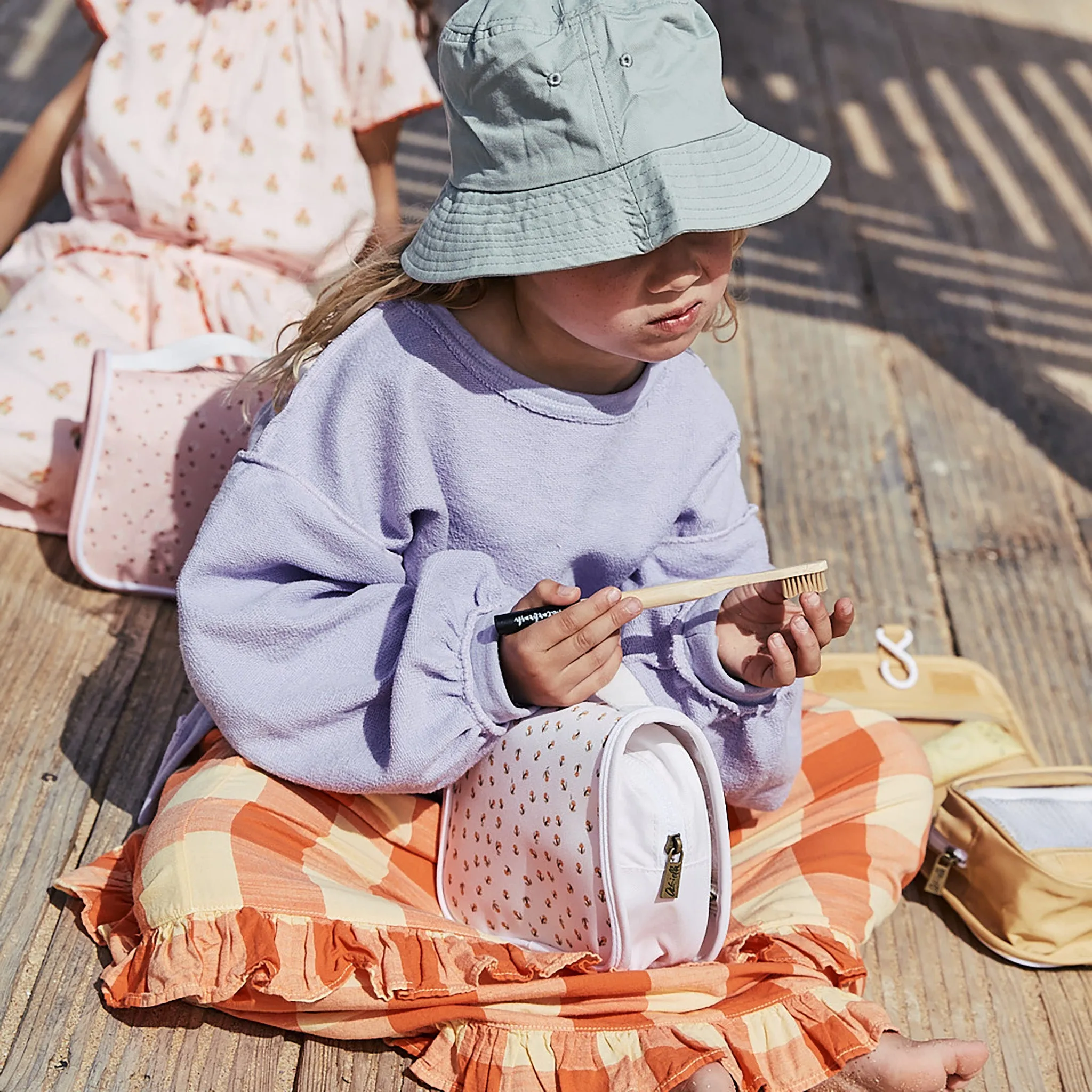 Olli Ella See-ya Wash Bag - Leafed Mushroom
