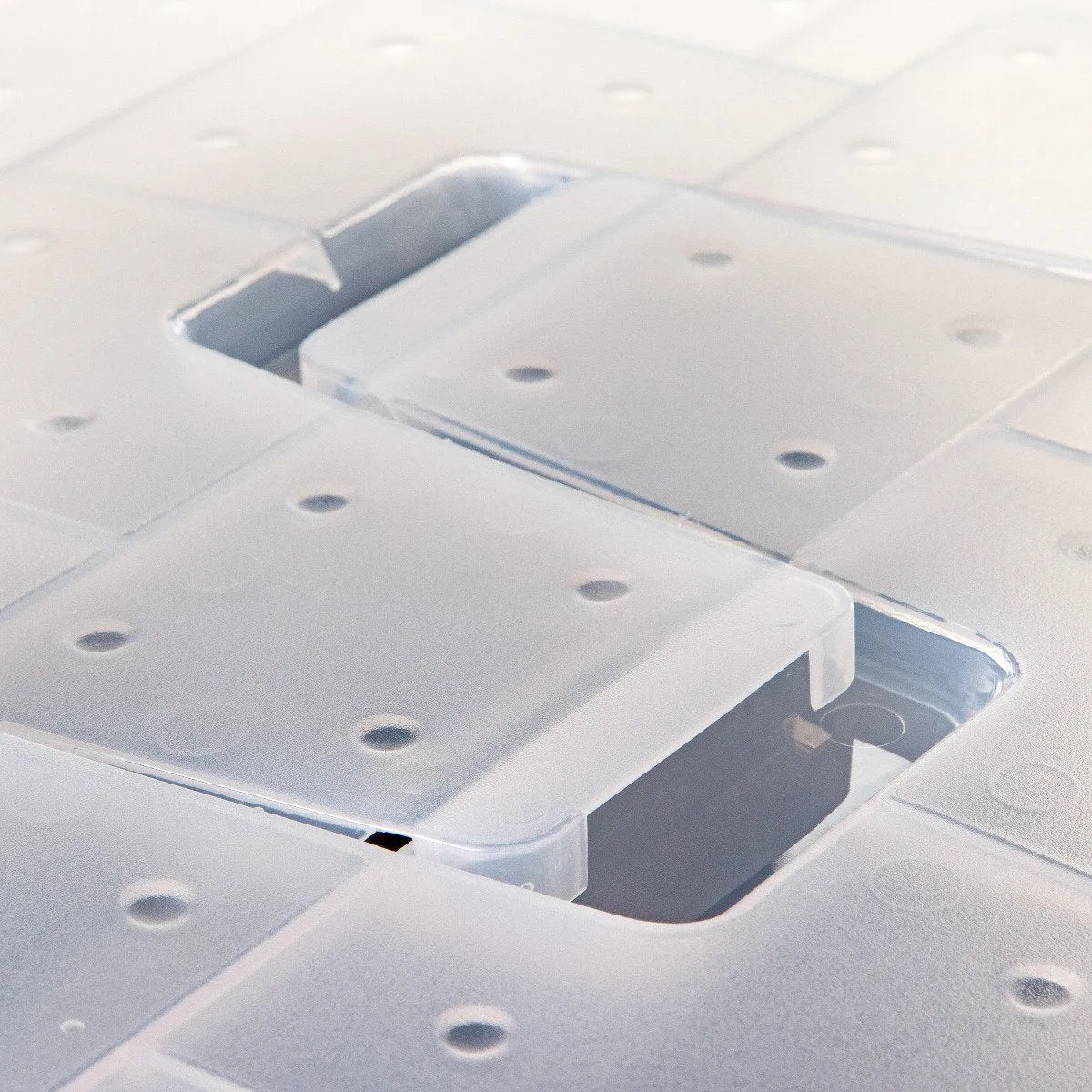 Wing Lid Storage Box - 60 QT